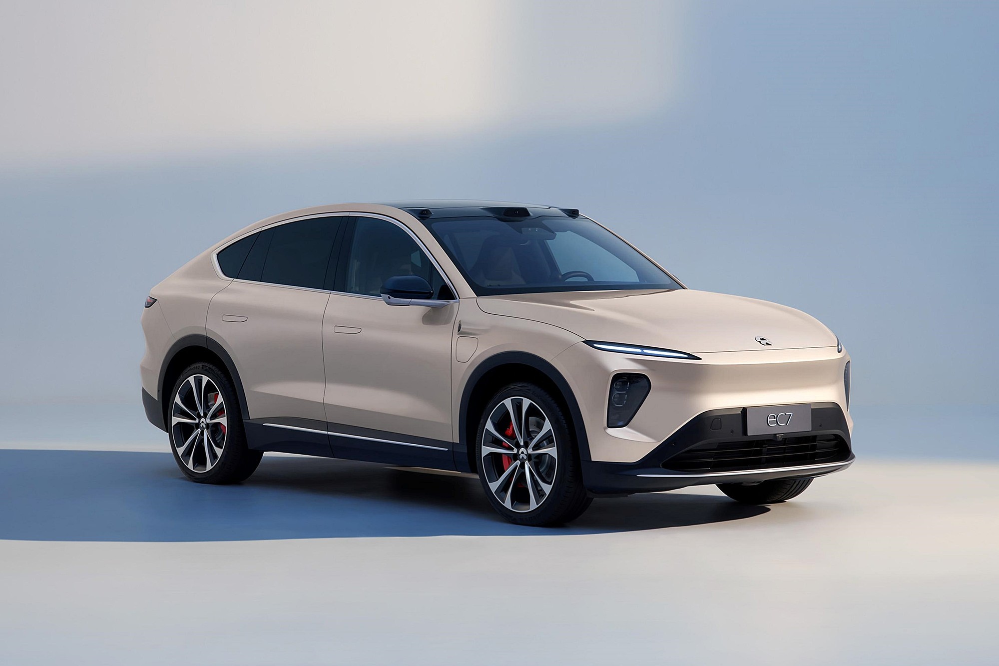 NIO EC7