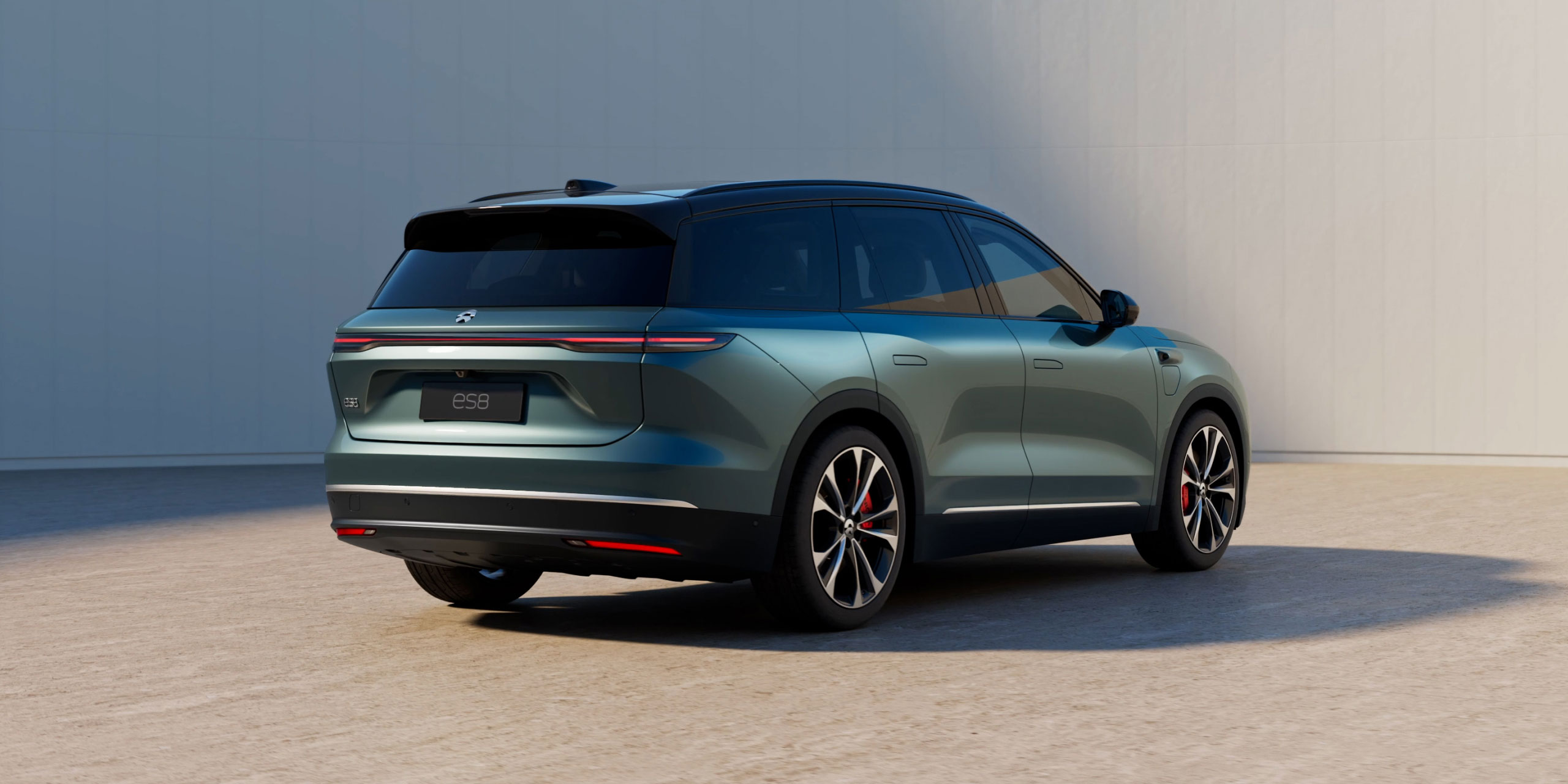 NIO ES8